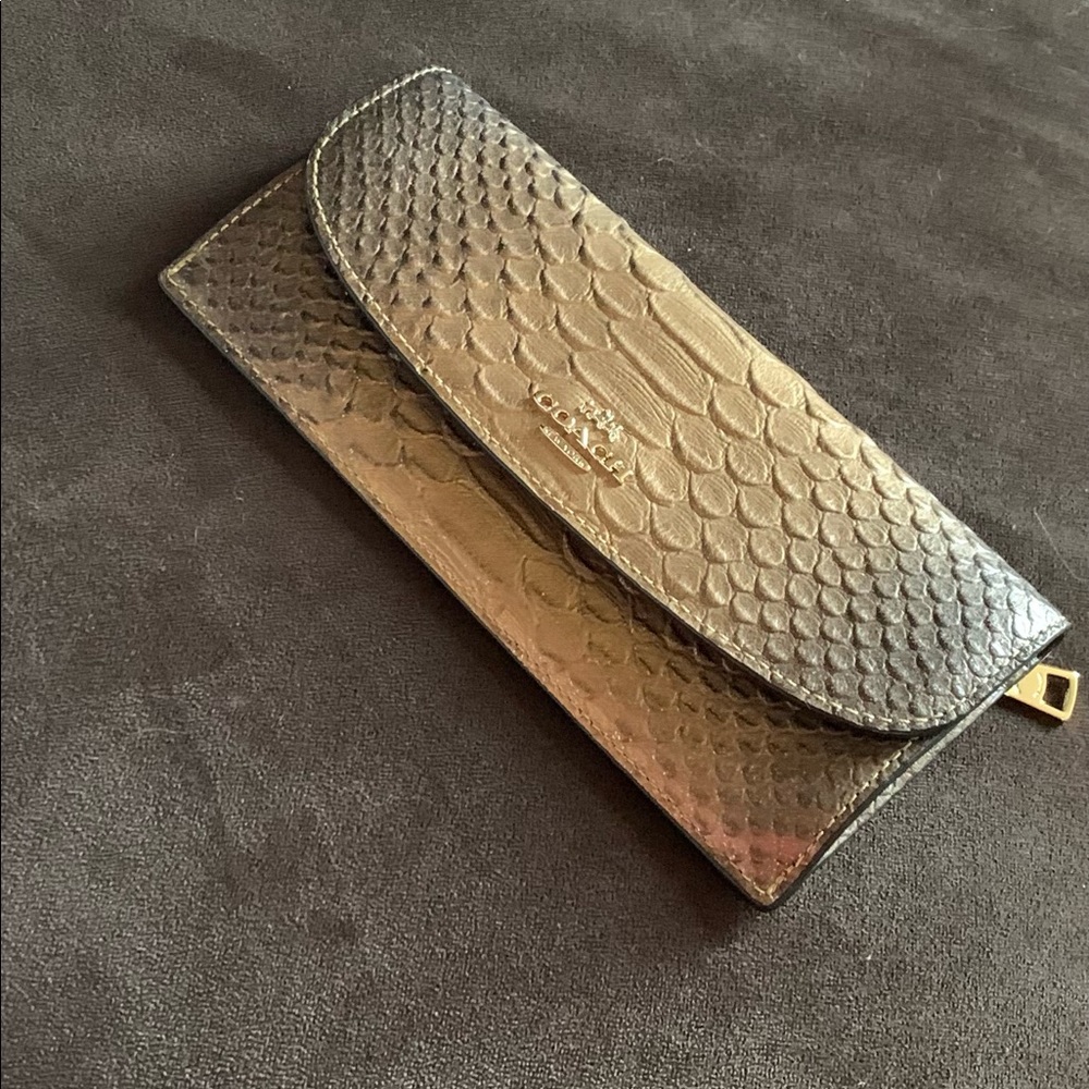 Coach wallet